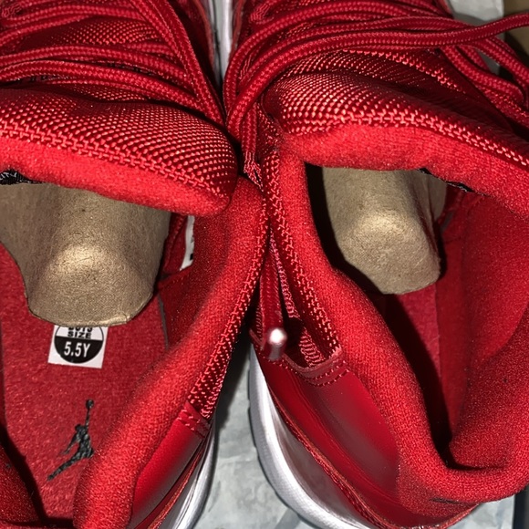 Air Jordan 11 Retro Win Like ‘96 - Picture 5 of 12